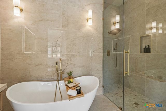 858 Rutherford, Fischer, TX 78623