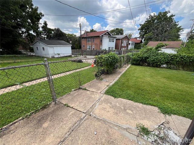 4035 S Grand Boulevard, St Louis, MO 63118