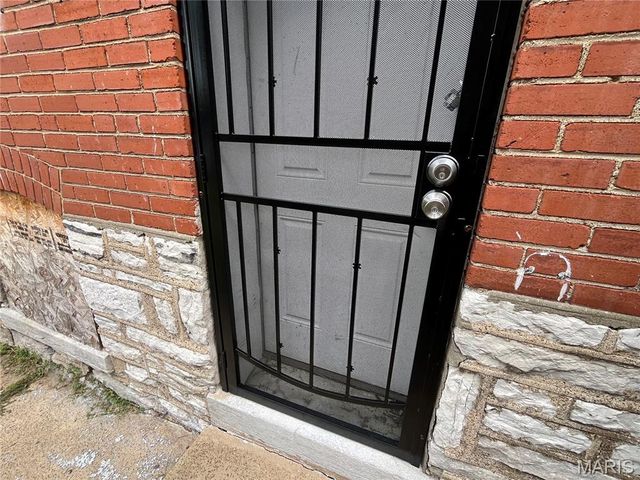 4035 S Grand Boulevard, St Louis, MO 63118