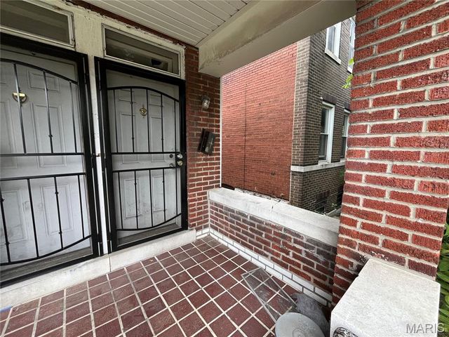 4035 S Grand Boulevard, St Louis, MO 63118