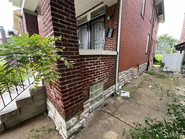 4035 S Grand Boulevard, St Louis, MO 63118