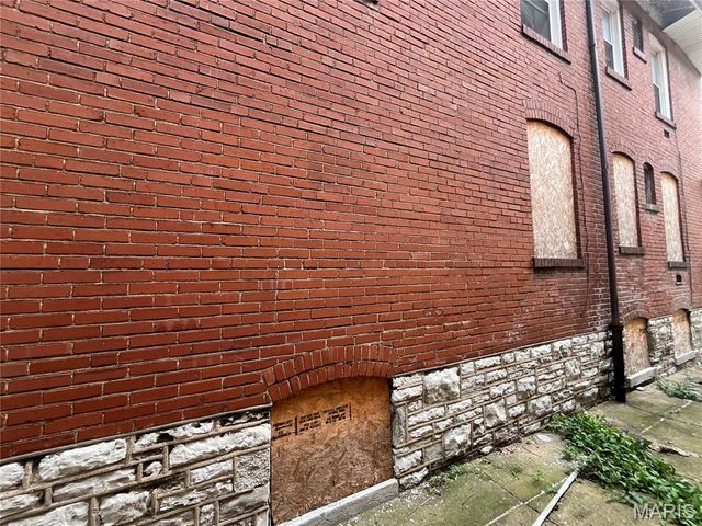 4035 S Grand Boulevard, St Louis, MO 63118