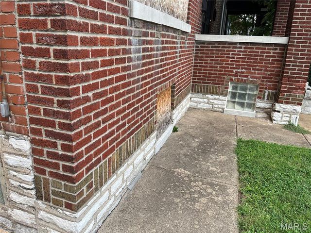 4035 S Grand Boulevard, St Louis, MO 63118