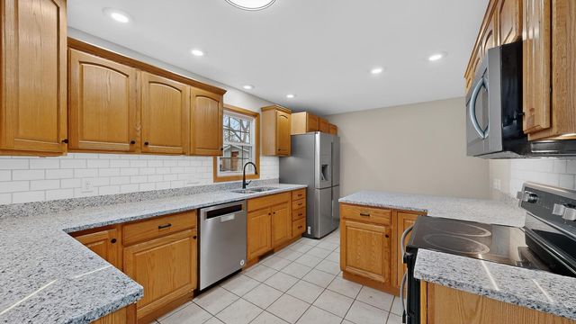 1032 Lilac Lane, Lake City, MN 55041