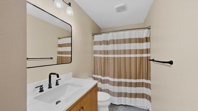 1032 Lilac Lane, Lake City, MN 55041