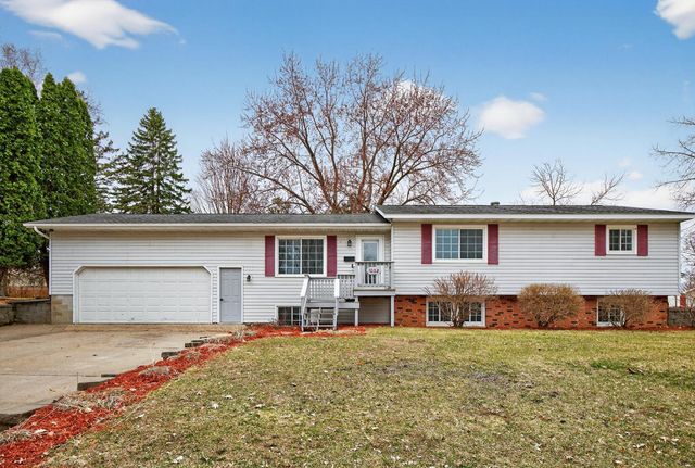 1032 Lilac Lane, Lake City, MN 55041