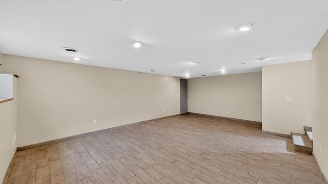 1032 Lilac Lane, Lake City, MN 55041