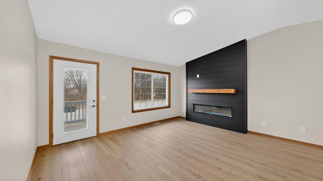 1032 Lilac Lane, Lake City, MN 55041