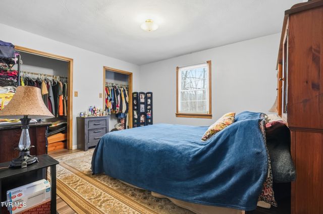 430 Arrowhead Drive, Duffield, VA 24244