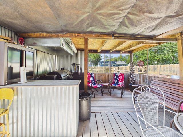1504 Cheyenne Ave, Salina, KS 67401