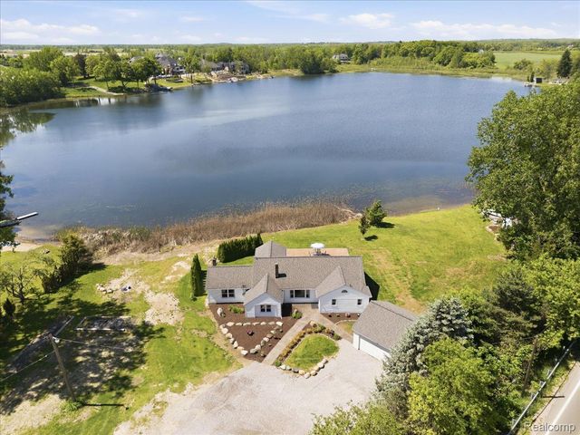 68991 Mound Road, Washington Township, MI 48095