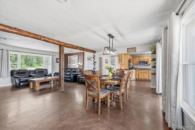 68991 Mound Road, Washington Township, MI 48095