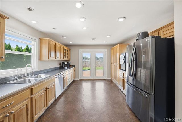 68991 Mound Road, Washington Township, MI 48095
