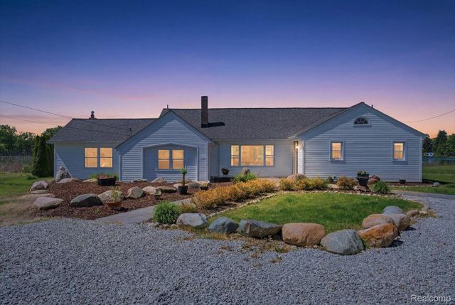 68991 Mound Road, Washington Township, MI 48095