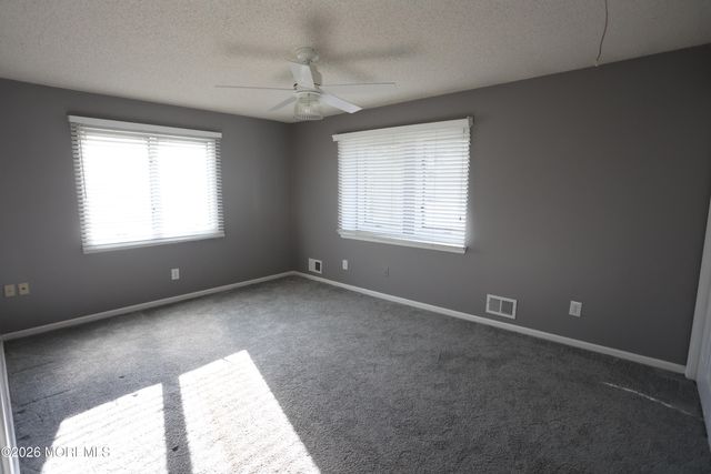 657 Ellicott Avenue, Toms River, NJ 08753