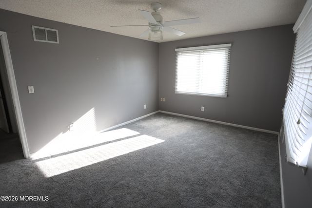 657 Ellicott Avenue, Toms River, NJ 08753