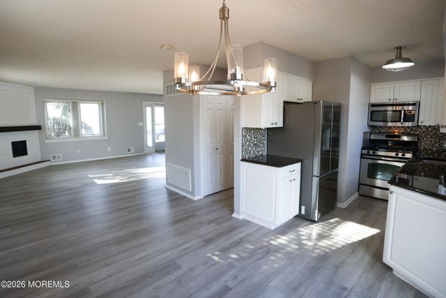 657 Ellicott Avenue, Toms River, NJ 08753