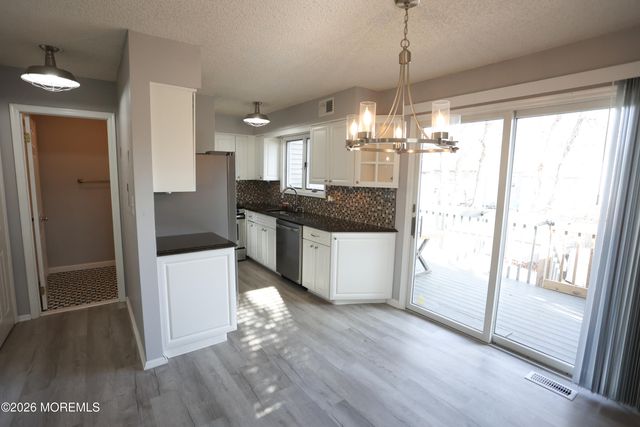 657 Ellicott Avenue, Toms River, NJ 08753