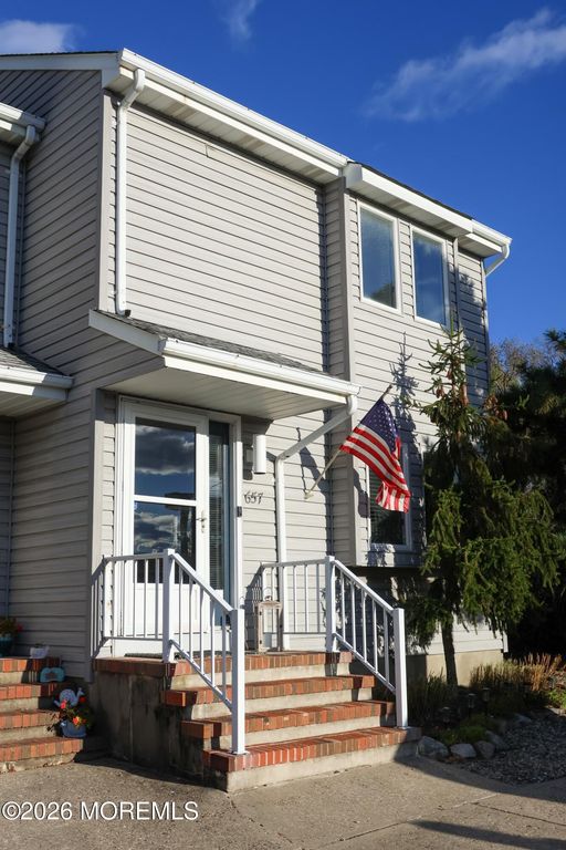 657 Ellicott Avenue, Toms River, NJ 08753