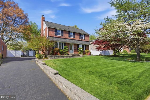 418 COLONIAL PARK DR, Springfield, PA 19064