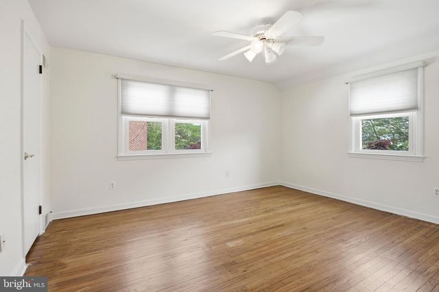 418 COLONIAL PARK DR, Springfield, PA 19064