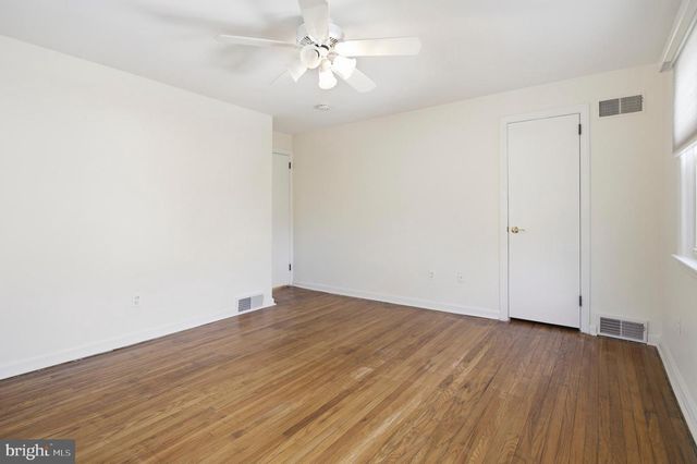 418 COLONIAL PARK DR, Springfield, PA 19064