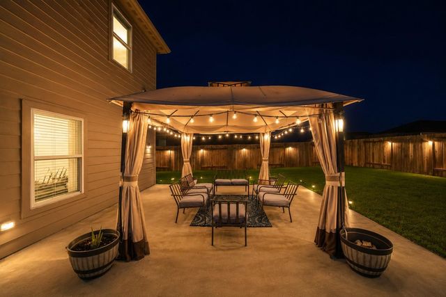 15327 Central Lakes Drive, Humble, TX 77396