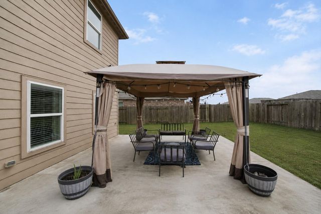 15327 Central Lakes Drive, Humble, TX 77396