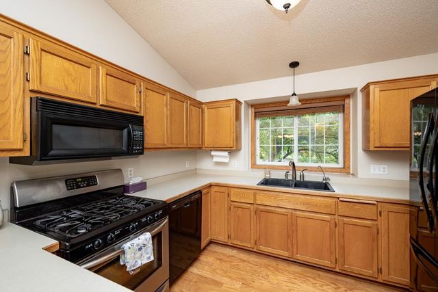 18122 Eventide Way, Farmington, MN 55024