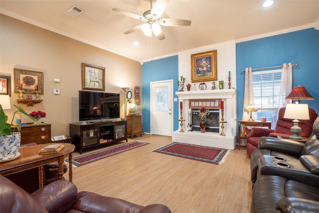 623 Newlin Lane, Granbury, TX 76048