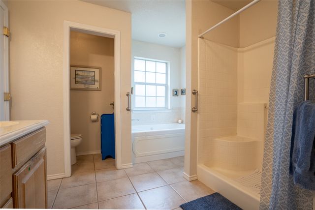623 Newlin Lane, Granbury, TX 76048