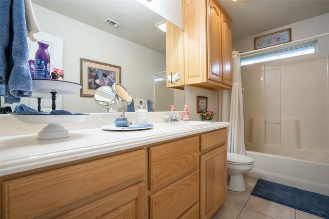 623 Newlin Lane, Granbury, TX 76048
