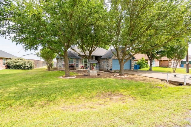623 Newlin Lane, Granbury, TX 76048
