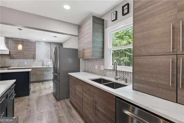 3827 Lance Bluff Court, Duluth, GA 30097