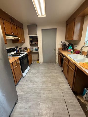 1255 Main Street, Antioch, IL 60002
