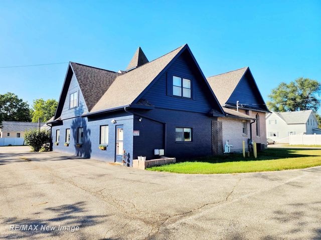 201 E Main Road, Sterling, MI 48659