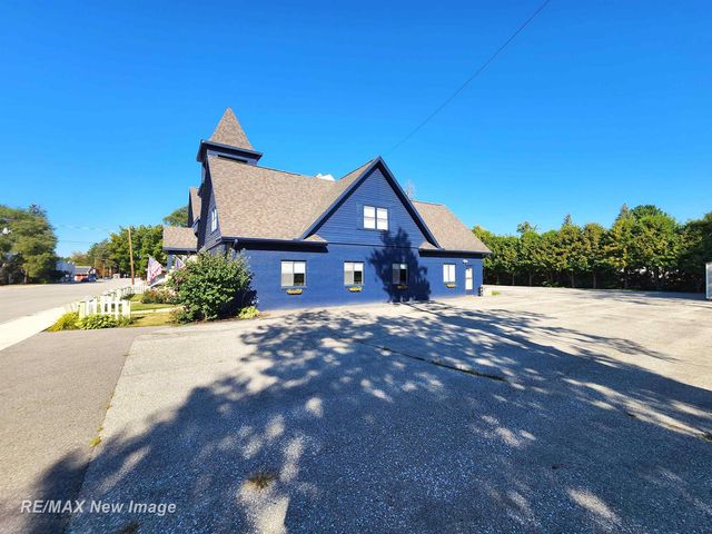 201 E Main Road, Sterling, MI 48659