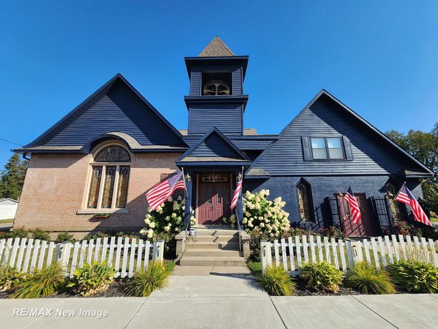 201 E Main Road, Sterling, MI 48659