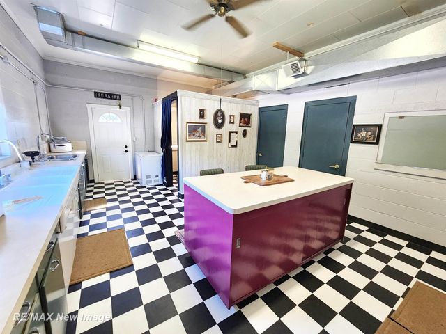 201 E Main Road, Sterling, MI 48659
