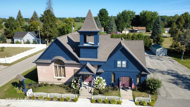 201 E Main Road, Sterling, MI 48659