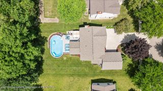 1733 Sunnydale, Lansing, MI 48917