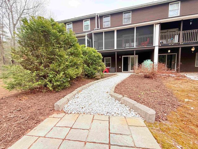 32 Kimball Place, Claremont, NH 03743