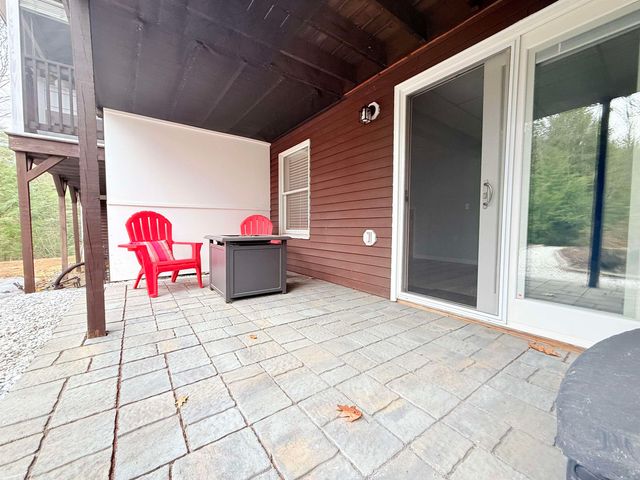 32 Kimball Place, Claremont, NH 03743