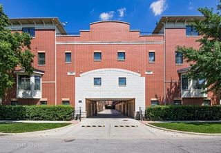 1192 Clarence Avenue 2, Oak Park, IL 60304