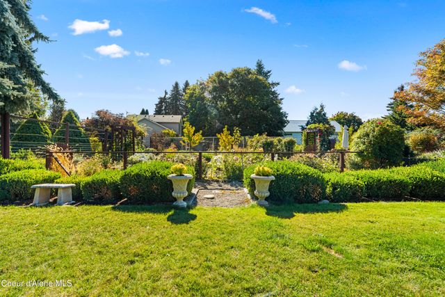 7535 N MT CARROL ST, Dalton Gardens, ID 83815