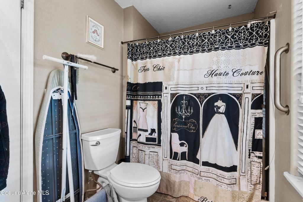 7535 N MT CARROL ST, Dalton Gardens, ID 83815 photo 18