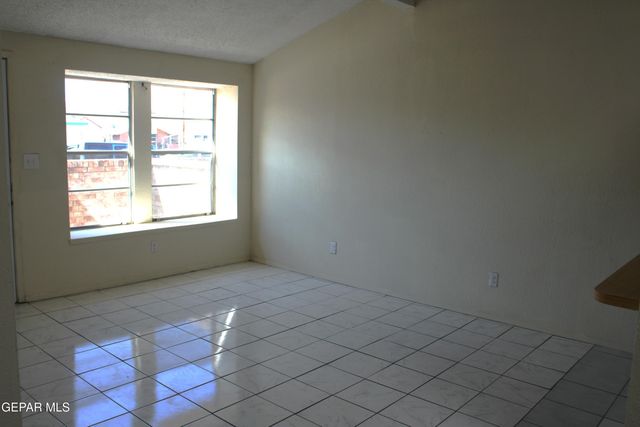 11435 Sundrop Court D, El Paso, TX 79936