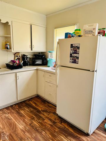 612 Mclain, Newport, AR 72112