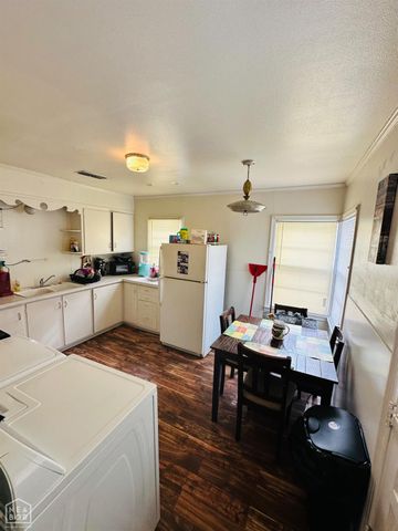 612 Mclain, Newport, AR 72112