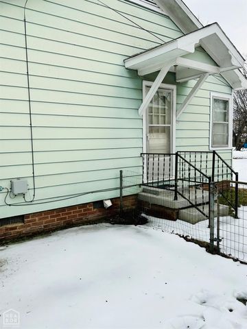 612 Mclain, Newport, AR 72112